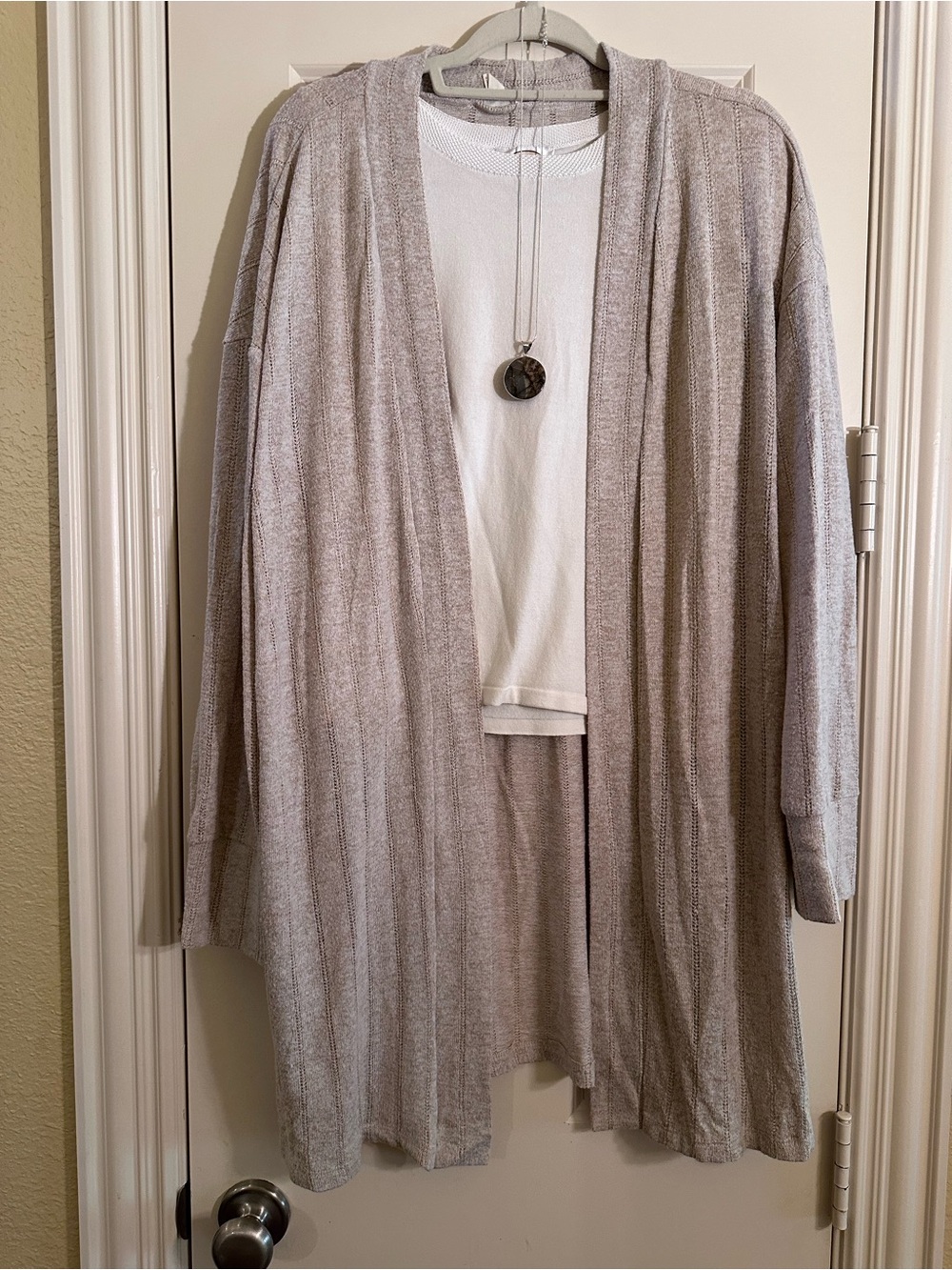 Como Blu Cardigan in Soft Oatmeal